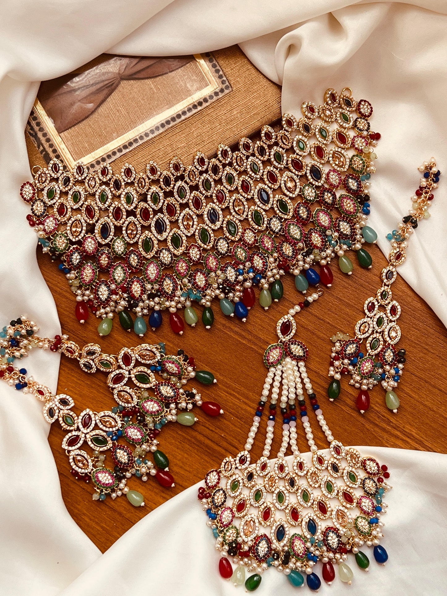 BEAUTIFUL ELEGANT full ZARKON BRIDAL SET FINE QUALITY