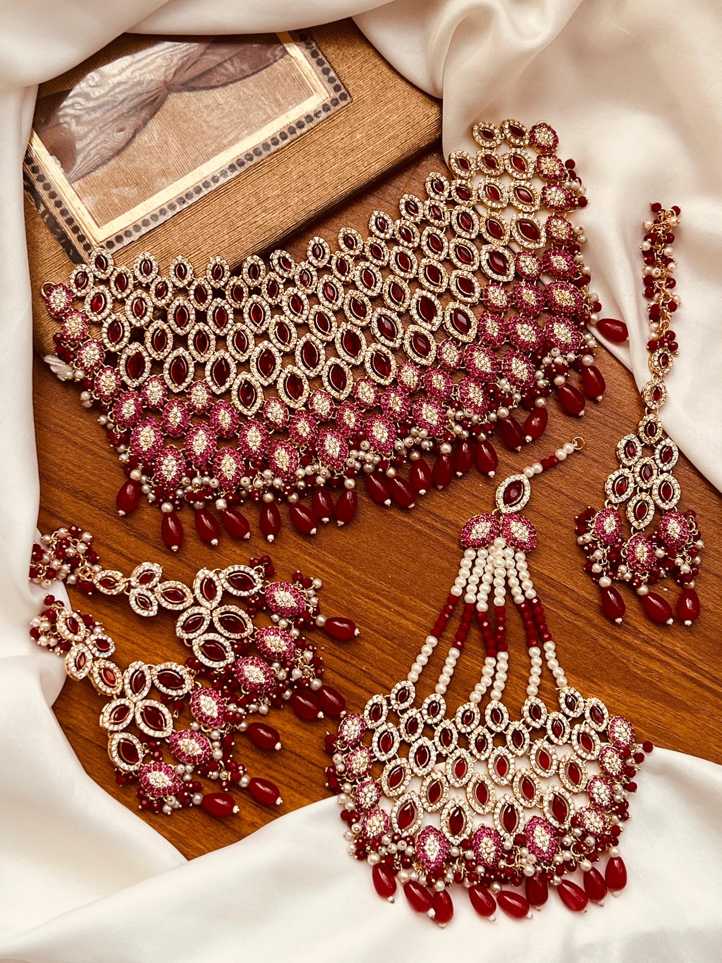 BEAUTIFUL ELEGANT full ZARKON BRIDAL SET FINE QUALITY