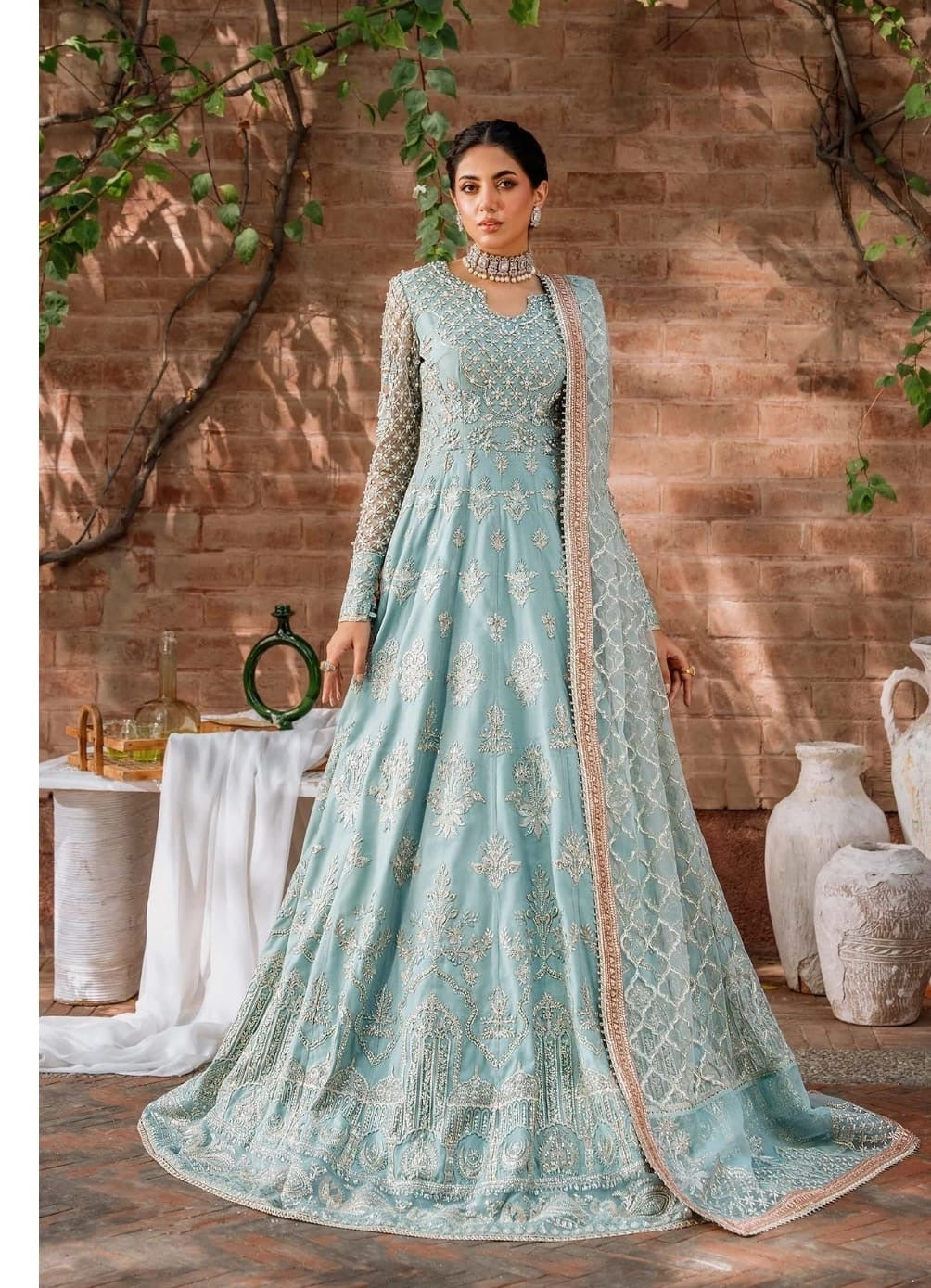 Akbar Aslam maxi partywear