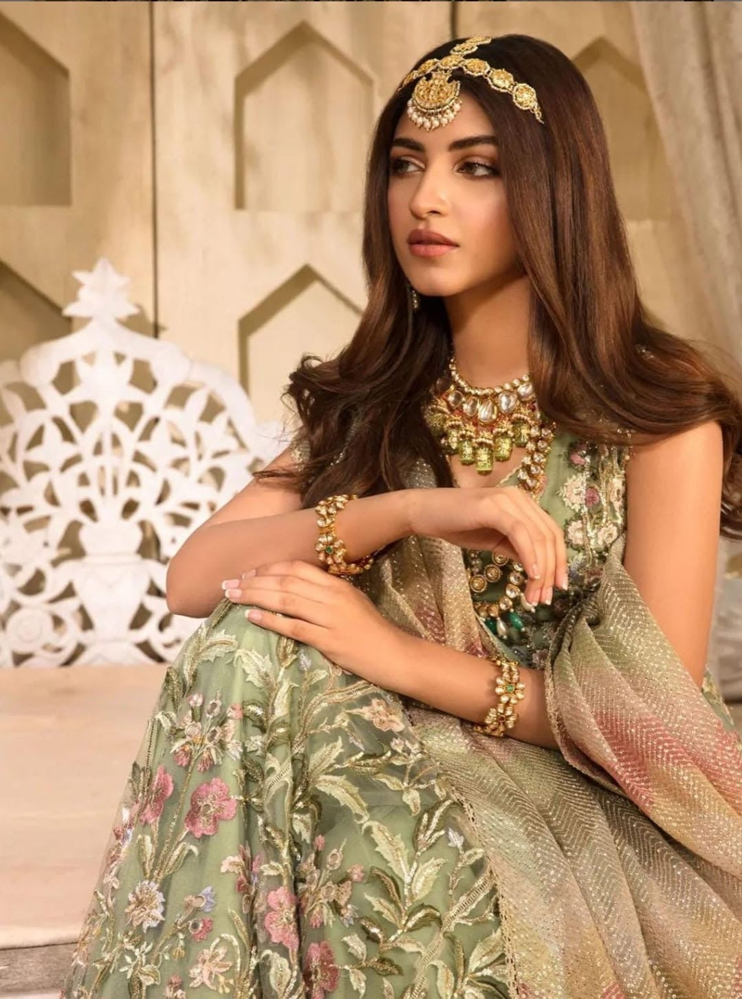 Crimson mint green partywear